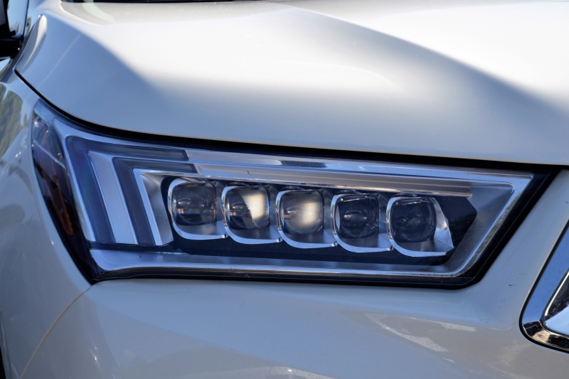 concession-auto-CHATEAUNEUF D ENTRAUNES-min_acura-headlamp-2834131